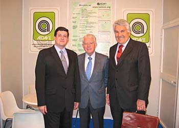 fitur 2004